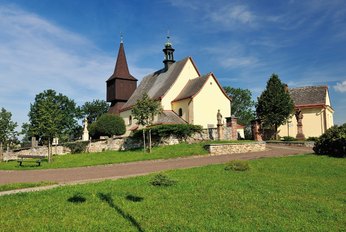 Dřevěná zvonice a kostel sv. Jana Křtitele (Wooden bell-tower and Church of St John the Baptist), Rtyně v Podkrkonoší